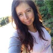 Profesora con todas las capacidades de responder a los desafíos que se proponga me gustan conocer a mis estudiantes y poder colaborar con sus aprendizajes, fomentar la autonomía y responsabilidad y dentro de todo la entretención y el gusto por aprender.
C